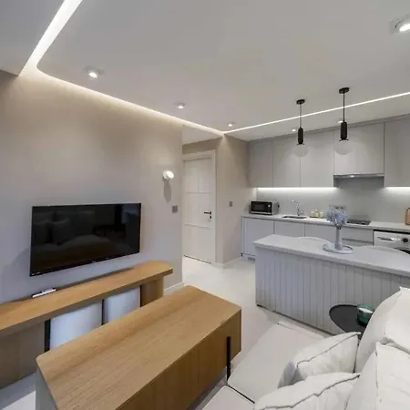 빌라 Renovu Premium By Helis *
